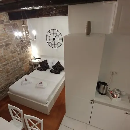 Center Of * Split